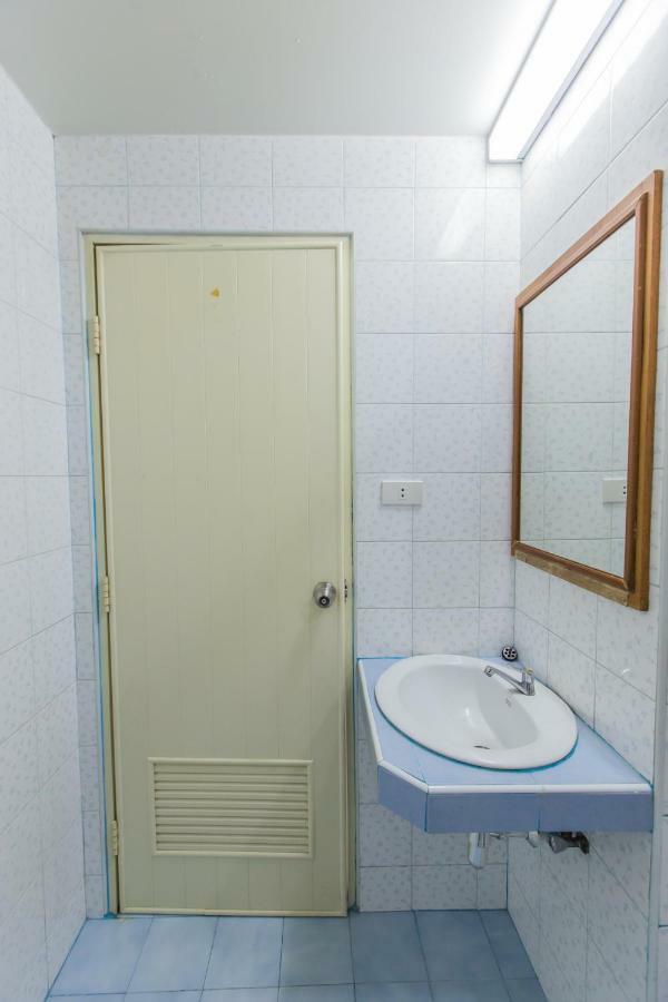 Phuket Chongko Guesthouse מראה חיצוני תמונה